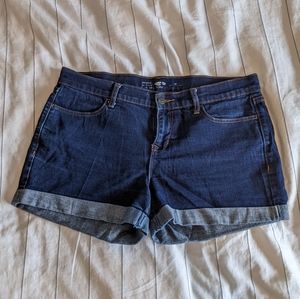 Old Navy semi-fitted denim shorts in Size 10